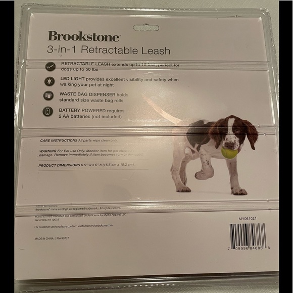 Brookstone Dog New Brookstone 3 In Retractable Leash Set Never Opened Poshmark